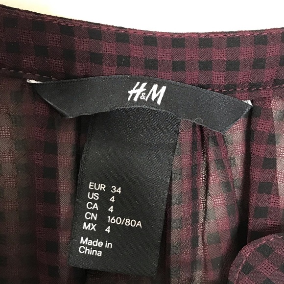H&M Sheer Plaid Button Front Sleeveless Blouse 4 - Picture 4 of 7